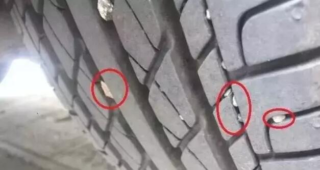 Be sure to check the tire foreign body before traveling at high speed.